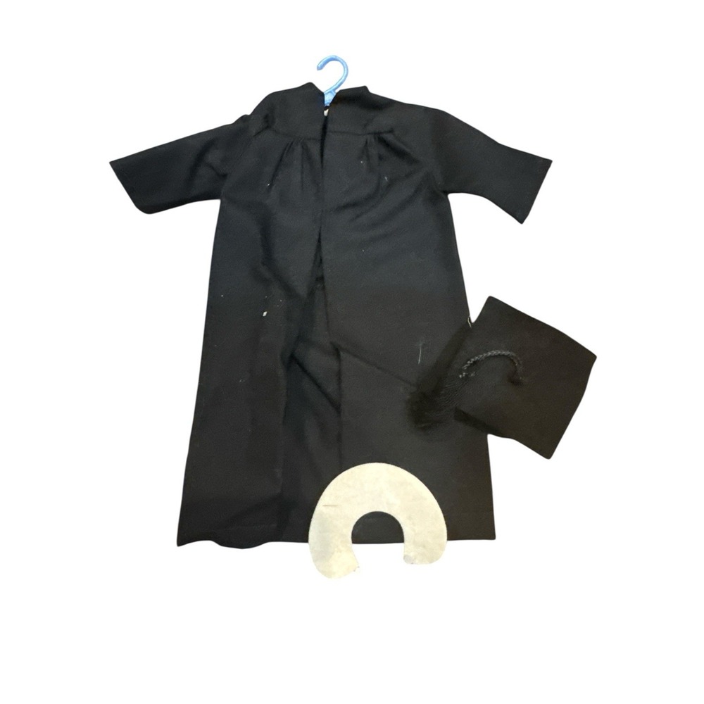 Vintage 1963 Barbie Graduation #945 Cap Gown‎ Diploma Collar